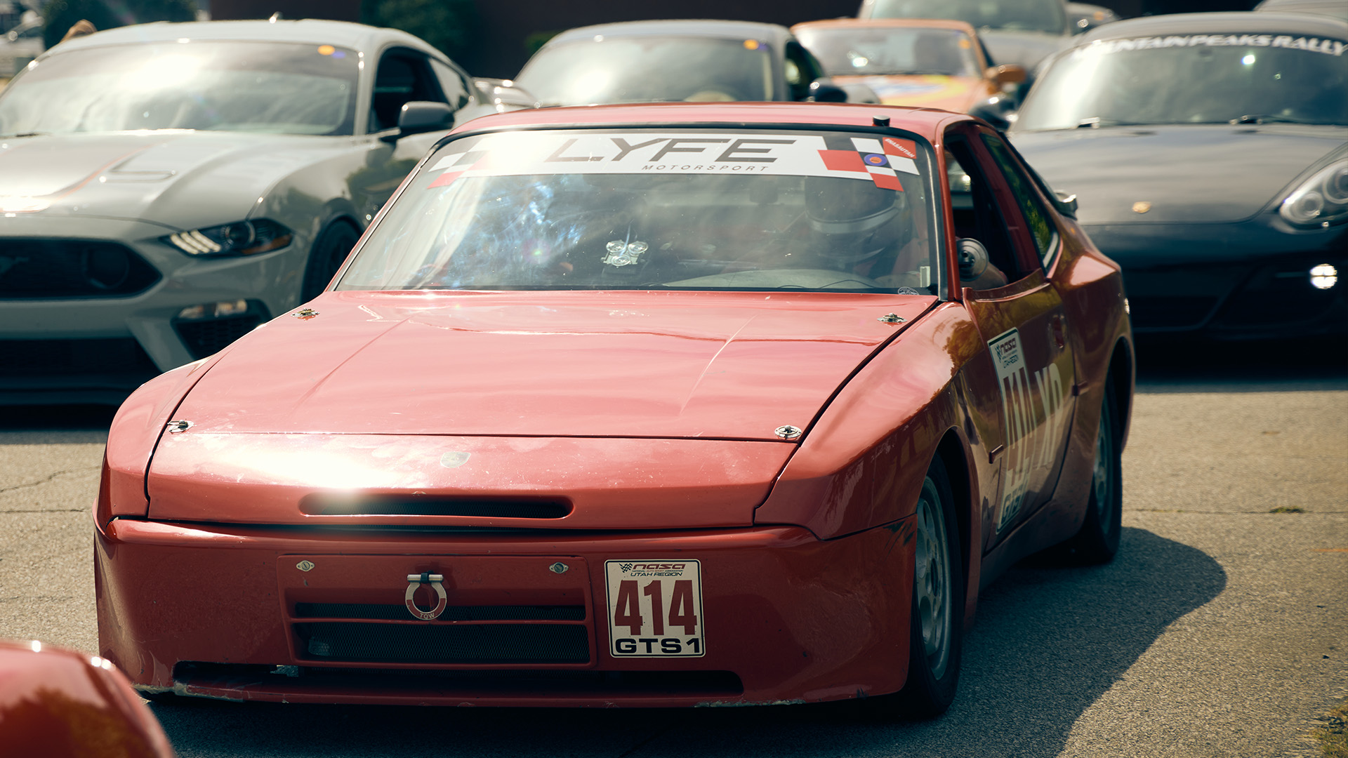 Red Porsche race car 414