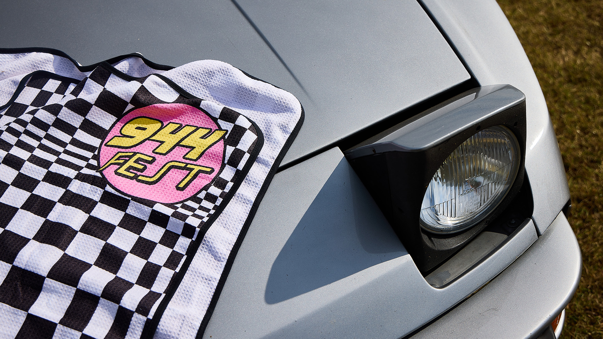 Silver Porsche with 944Fest towel